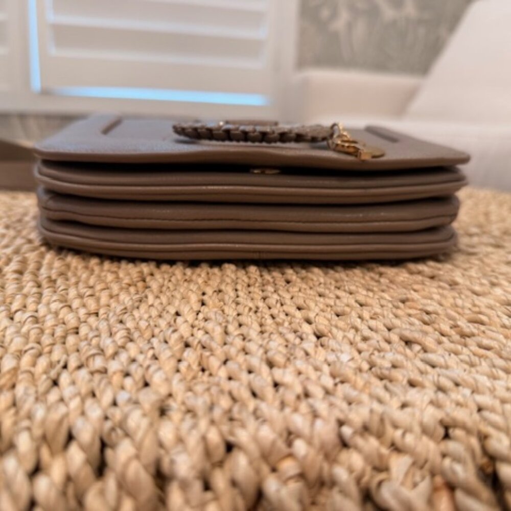 See By Chloe Mini Hana Bag Motty Gray Leather Key Crossbody Flap Messenger Bag - Picture 8 of 10